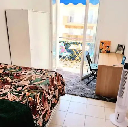 Accommodatie bij particulieren Ooo Spacious Space Ooo Center, Beach On Foot, 3 Persons